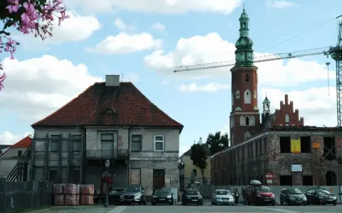 Radom: Odkryj sekrety miasta! Przewodnik po atrakcjach i zabytkach