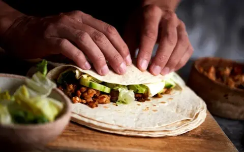 Domowy Chilli Kebab z Grilla: Przepis na idealną ostrość i soczystość!