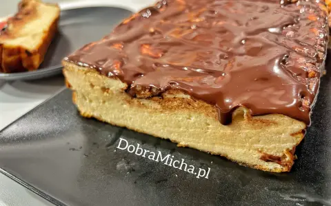 Ile kcal ma sernik? Porównanie, triki i fit przepisy!