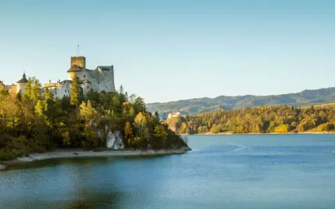 Bacówka Czorsztyn: Odkryj tradycyjne smaki i niezapomniane widoki