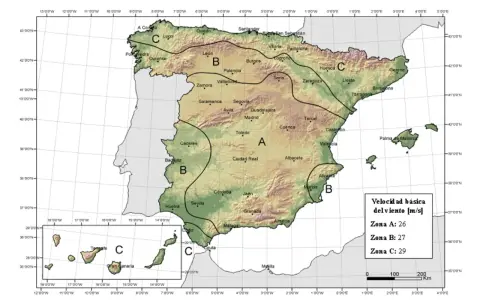 Mapa de España con zonas A, B y C que indican la carga de viento. Zona A: 26 m/s, Zona B: 27 m/s, Zona C: 29 m/s.