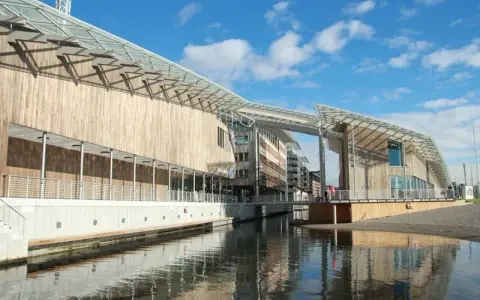 Muzeum sztuki nowoczesnej Oslo: odkryj fascynujące kolekcje i wystawy