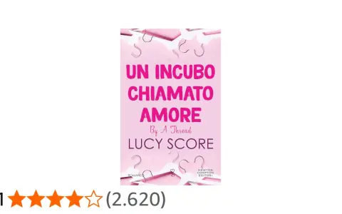 Copertina del libro "Un incubo chiamato amore" di Lucy Score, con grucce rosa e titolo in evidenza.