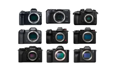 Różne rodzaje aparatów fotograficznych: Canon EOS R, R5, Lumix GH5, S1H, S5, Fujifilm X-T4, Sony Alpha 7 III, 7S III.