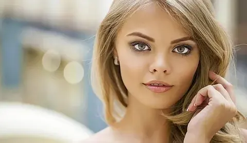 Jak podrywają kobiety - sekrety flirtu i sygnały zainteresowania