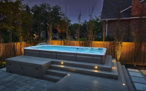 Jacuzzi ogrodowe: Jak wybrać, ile kosztuje i jak zainstalować?