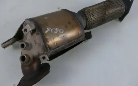 Kiedy wprowadzono DPF w Volvo XC90? Kluczowe informacje i modele
