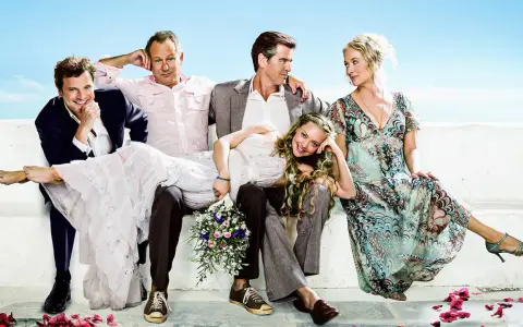 Aktorzy z filmu Mamma Mia: Colin Firth, Stellan Skarsgård, Pierce Brosnan, Amanda Seyfried i Meryl Streep.