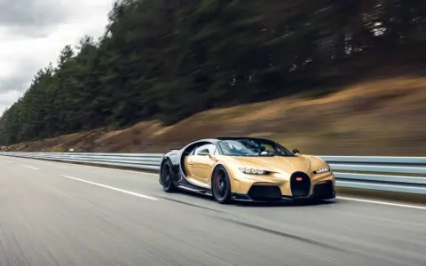 Bugatti Chiron ile do setki? Zaskakujące przyspieszenie 2,4 sekundy