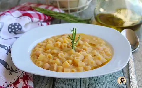 Minestra di Ceci: Ricetta Tradizionale, Varianti e Segreti Facili