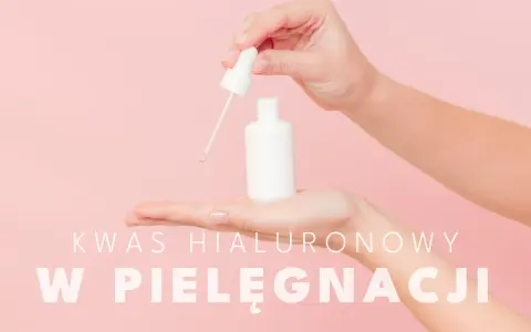 Kwas hialuronowy 3 jak stosować? Delikatna aplikacja serum z pipetką na dłoń, by nawilżyć skórę.