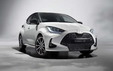 Hybryda Hyundai czy Toyota - która zapewni lepszą wydajność i oszczędność?