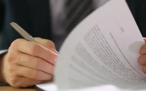 Kto ma zdolność prawną? Poznaj kluczowe informacje i zasady
