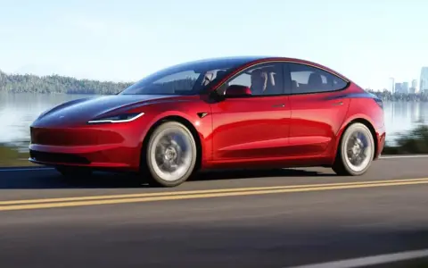 Ile kWh zużywają samochody Tesla? Porównanie modeli i efektywność