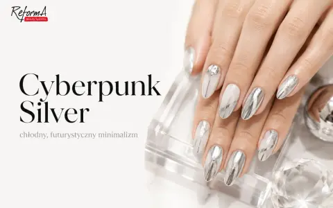 Dłonie z paznokciami w stylu "Cyberpunk Silver". Efekt lustra na białym lakierze, futurystyczne linie i błyszczące zdobienia.