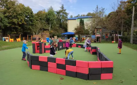Drzewa na osiedlu: Wybierz mądrze i uniknij problemów