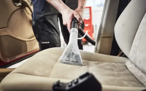 Professionelle autositze reinigen dampfreiniger für ein makelloses Ergebnis.