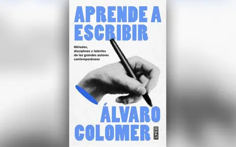 Libro "Aprende a escribir" de Álvaro Colomer, con una mano escribiendo. Ideal para quienes buscan libros para mejorar la escritura.