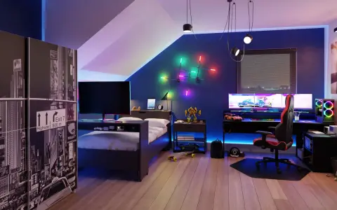 Nowoczesny pokój gamingowy na poddaszu z łóżkiem, biurkiem z potrójnym monitorem i kolorowym oświetleniem LED.