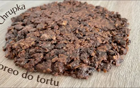 Jak zrobić chrupkę czekoladową do tortu - prosty przepis krok po kroku