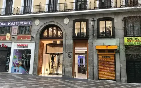 Hotel Francisco I en Madrid Calle Arenal: comodidad y ubicación ideal