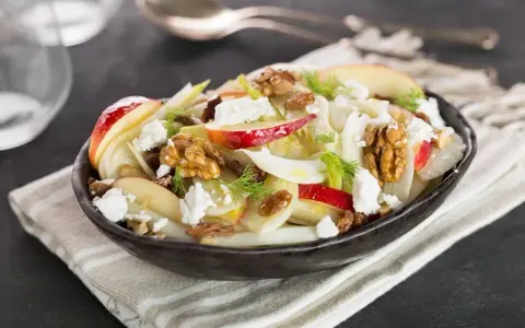 Insalata di Finocchi: Ricette Facili, Abbinamenti e Segreti Gustosi