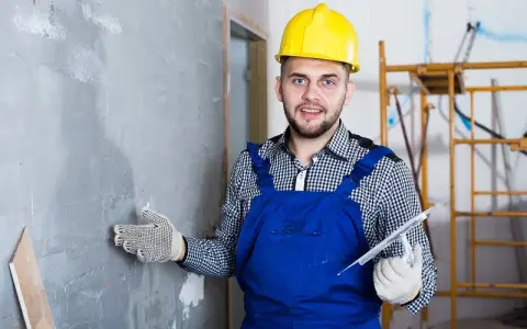 Ile schnie tynk wewnętrzny? Odkryj czynniki wpływające na czas schnięcia