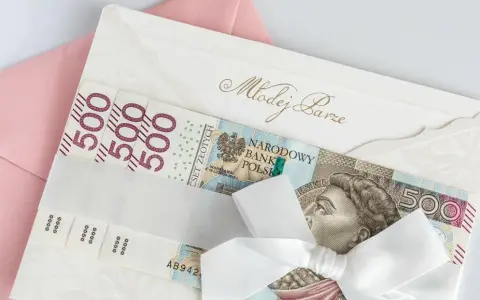 Ile bierze kucharka na wesele? Poznaj ukryte koszty i ceny