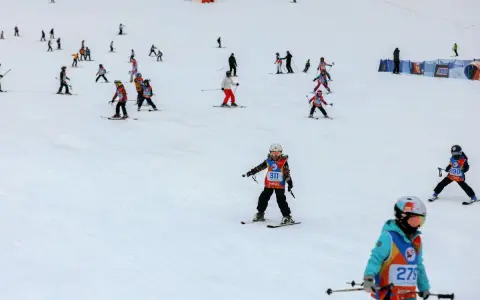 Gdzie na narty blisko Warszawy? Porównuję stoki i ceny!