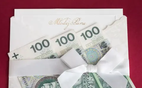 Ile dla chrześniaka na ślub? Sprawdź idealną kwotę prezentu