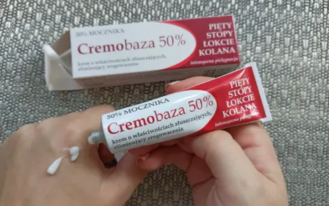 Cremobaza 50% – krem do pięt, stóp, łokci i kolan. Wygodna tubka i opakowanie.