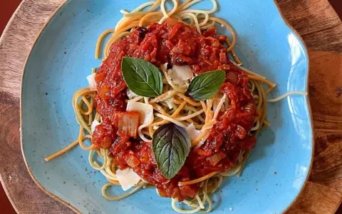 Spaghetti bez mięsa: Odkryj sekrety sycących i kremowych dań