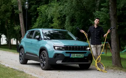 Jeep Avenger czy warto kupić? Odkryj zalety i wady tego modelu