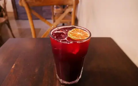 Bezpieczne drinki dla diabetyków: Pij świadomie, bez obaw!