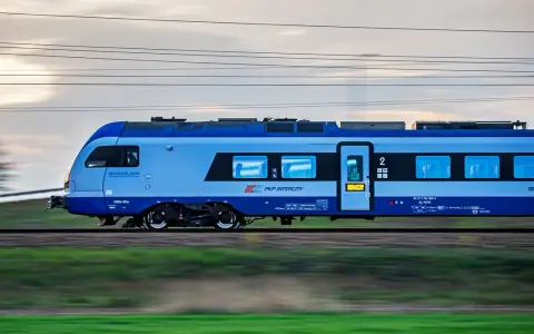 Kiedy nowy rozkład pkp na wakacje? Sprawdź zmiany i nowości!
