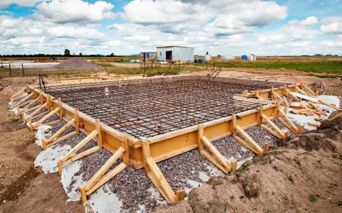 Ile kosztuje fundament pod dom szkieletowy? Ceny i czynniki wpływające na koszt