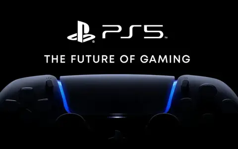 El mando DualSense de PS5, iluminado con un brillo azul, anuncia el futuro de los videojuegos en un PlayStation Showcase.