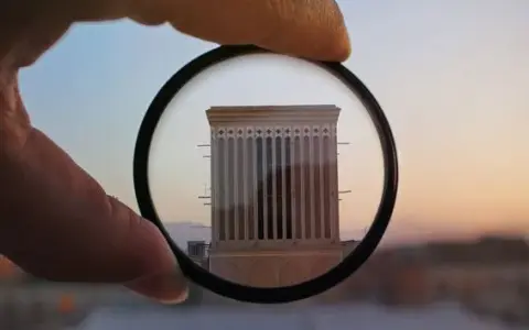 Zablokowany filtr na obiektywie? Odkręć go bezpiecznie i zapobiegaj!