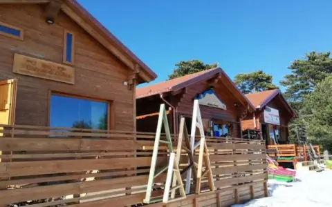 Chalet in Montagna: Trova il Tuo Rifugio Perfetto | Guida Completa