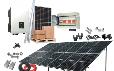 Zestaw do instalacji fotowoltaicznej 5 kW: panele, inwerter, skrzynka z zabezpieczeniami, kable, uchwyty i śruby.