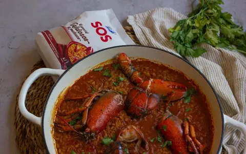 Delicioso arroz con bogavante, preparado con arroz SOS especial caldosos y melosos.
