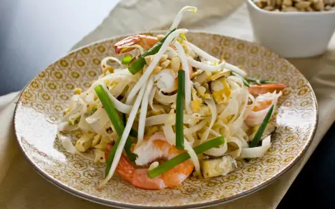 Składniki Pad Thai: Kompletna lista i sekret autentycznego smaku