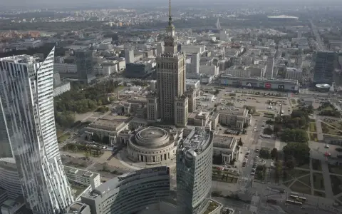 Najwyższy budynek w Warszawie: ile ma pięter i co go wyróżnia?