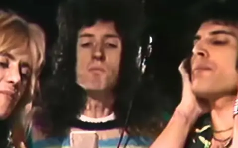 Freddie Mercury i Brian May z Queen, być może podczas nagrywania ostatniej piosenki Queen.