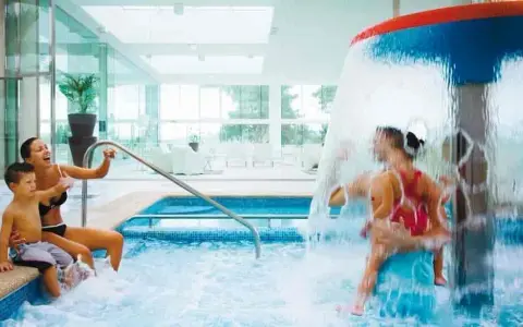 Balneario Louxo La Toja: Tu guía completa para el bienestar en Galicia