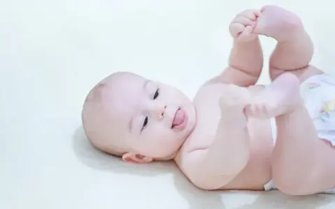 Co na kaszel dla półrocznego dziecka? Bezpieczne metody i porady