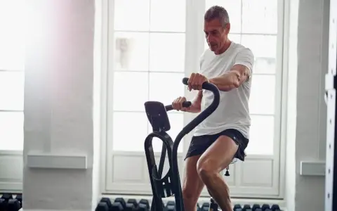 Jaki rower stacjonarny do rehabilitacji? Wybierz najlepszy model dla siebie