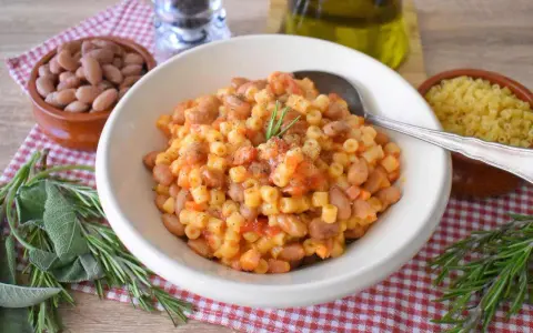 Sekret Pasta e Fagioli: Przepis jak od włoskiej Nonny!