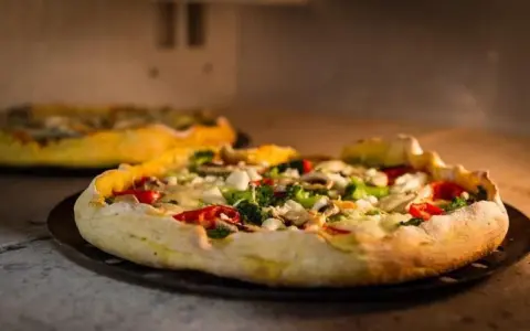 Ile kosztuje pizza w Niemczech? Ceny, porady, gdzie zjeść taniej!
