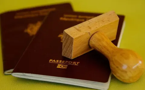 Ile paszport czeka na odbiór? Sprawdź, aby uniknąć opóźnień